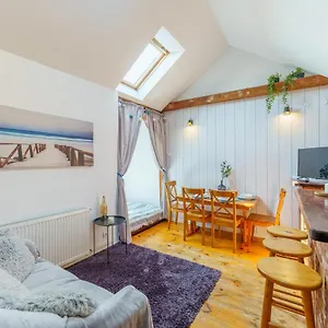 Klimatyczny Apartament Przy Bulwarze Optima Kołobrzeg